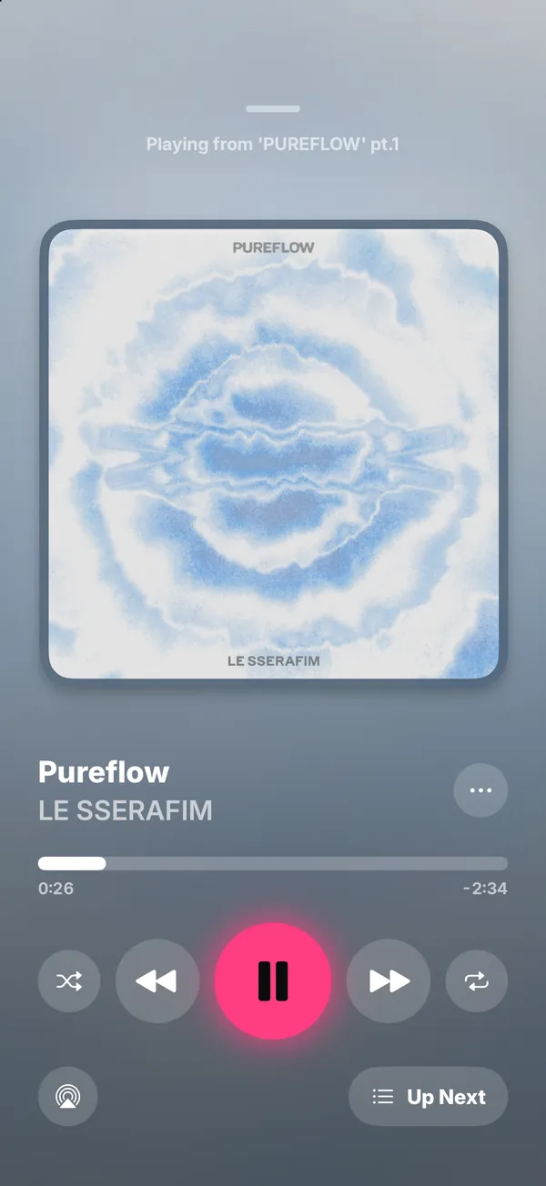 앨범 아트를 그대로 보여 주는 전체 화면 플레이어, LE SSERAFIM의 'PUREFLOW' pt.1.
